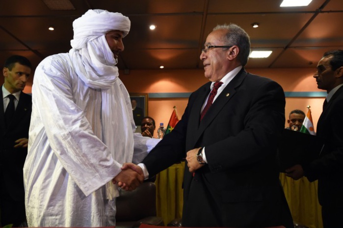 Mali : un accord sur la paix dans le nord signé à Alger