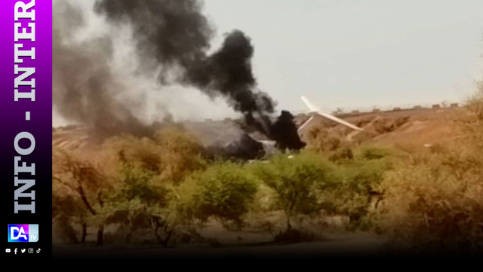 Mali: l'avion qui s'est écrasé samedi à Gao appartenait à l'armée malienne Mali: l'avion qui s'est écrasé samedi à Gao appartenait à l'armée malienne