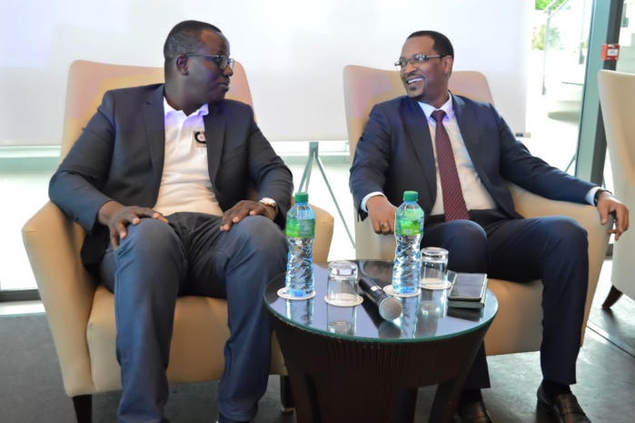 Rencontre annuelle du personnel de CACO,filiale de la CDC : Les adieux de Mame Boye Diao et les nouveaux chantiers de Cheikh Issa Sall... Rencontre annuelle du personnel de CACO,filiale de la CDC : Les adieux de Mame Boye Diao et les nouveaux chantiers de Cheikh Issa Sall...