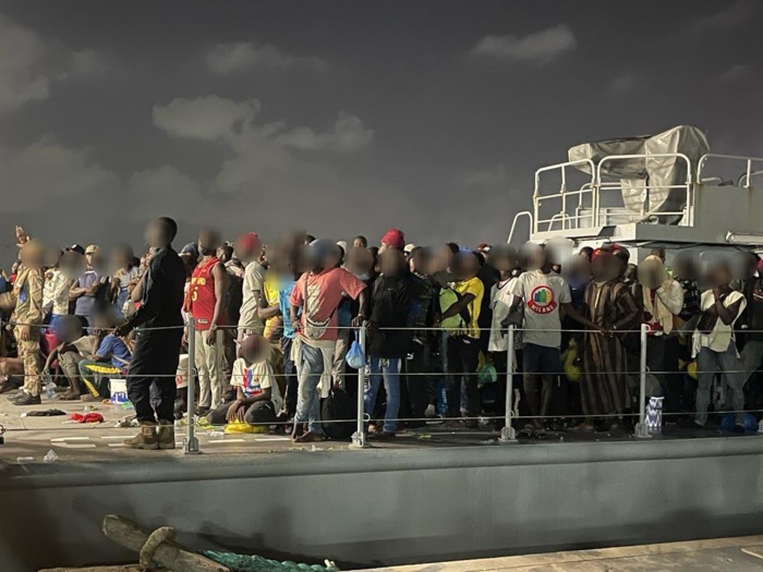 Immigration irrégulière : Deux pirogues de 262 candidats dont 26 femmes ont été interceptées Immigration irrégulière : Deux pirogues de 262 candidats dont 26 femmes ont été interceptées