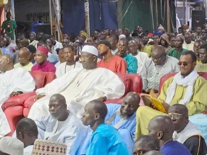 (IMAGES) GAMOU 2023 - Cheikh Abdou Lahad Mbacké Gaïndé Fatma perpétue le ndigël de Serigne Saliou Mbacké à Sokhna Maï (IMAGES) GAMOU 2023 - Cheikh Abdou Lahad Mbacké Gaïndé Fatma perpétue le ndigël de Serigne Saliou Mbacké à Sokhna Maï