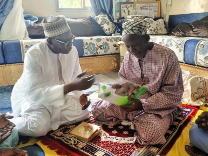 Présidentielle 2024: Le candidat, Amadou Seck, reçu par le khalife de Médina Baye et les autres familles religieuses ( images)