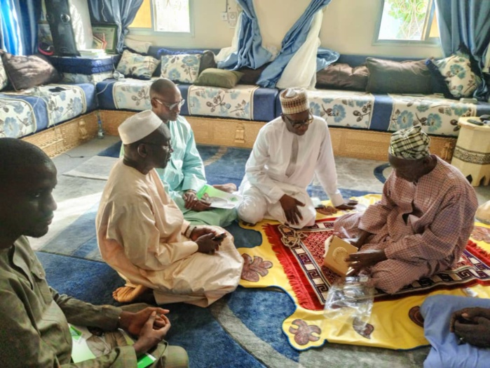 Présidentielle 2024: Le candidat, Amadou Seck, reçu par le khalife de Médina Baye et les autres familles religieuses ( images)