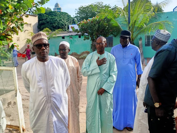 Présidentielle 2024: Le candidat, Amadou Seck, reçu par le khalife de Médina Baye et les autres familles religieuses ( images) Présidentielle 2024: Le candidat, Amadou Seck, reçu par le khalife de Médina Baye et les autres familles religieuses ( images)