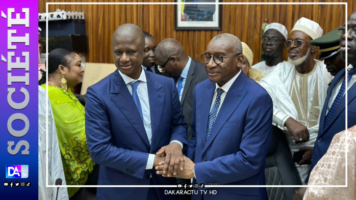 Cérémonie de passation de service au ministère de l’intérieur : Antoine Félix A. Diome passe le témoin à Me Sidiki Kaba Cérémonie de passation de service au ministère de l’intérieur : Antoine Félix A. Diome passe le témoin à Me Sidiki Kaba