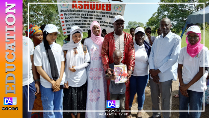 KOLDA : remise de 200 kits scolaires aux élèves par l’Association humanitaire pour le développement à la base (ASHUDEB). KOLDA : remise de 200 kits scolaires aux élèves par l’Association humanitaire pour le développement à la base (ASHUDEB).