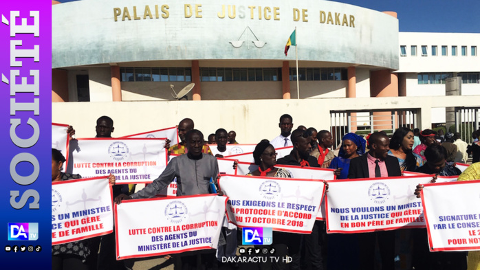 Réforme du statut particulier du cadre des fonctionnaires de la justice : Le Sytjust accuse les agents du ministère de la fonction publique et menace ! Réforme du statut particulier du cadre des fonctionnaires de la justice : Le Sytjust accuse les agents du ministère de la fonction publique et menace !