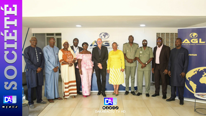 AGL Sénégal et l'École des Auxiliaires des Douanes signent un partenariat École-Entreprise : un partenariat gagnant-gagnant qui favorise l'employabilité des jeunes AGL Sénégal et l'École des Auxiliaires des Douanes signent un partenariat École-Entreprise : un partenariat gagnant-gagnant qui favorise l'employabilité des jeunes