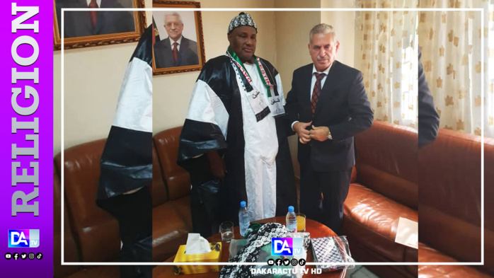 Serigne Cheikh Ahmed Saloum Dieng du forum islamique pour la paix reçu par l'ambassadeur de Palestine...