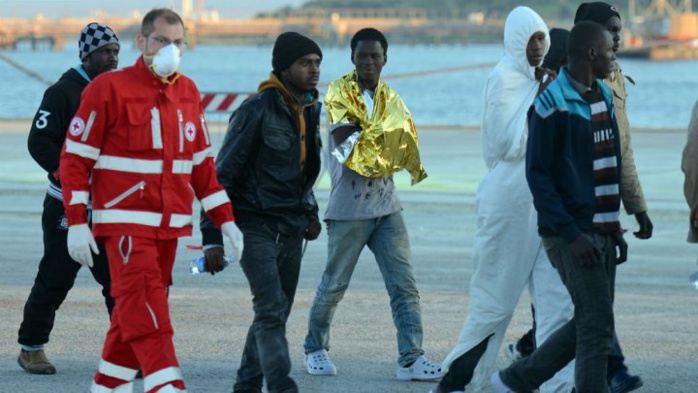 Une douzaine de migrants jetés à l'eau en Méditerranée parce que chrétiens : des sénégalais et des maliens arrêtés