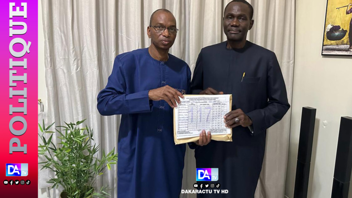 Médina Gounass (Kolda): Chaibatou Ba remet 10 000 parrains au délégué régional, Pr Moussa Baldé
