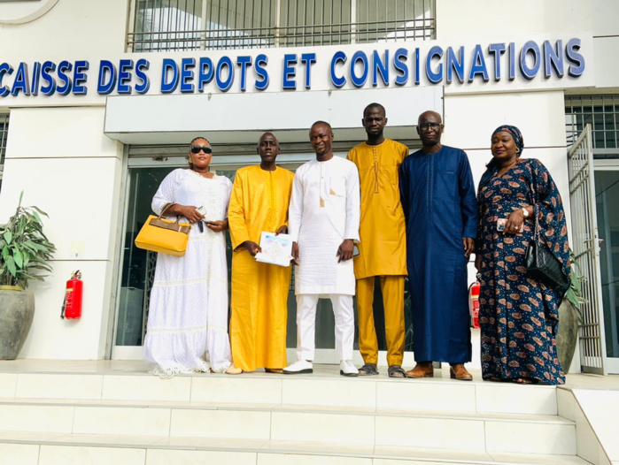 CDC: Déthié Fall a déposé sa caution pour la présidentielle CDC: Déthié Fall a déposé sa caution pour la présidentielle