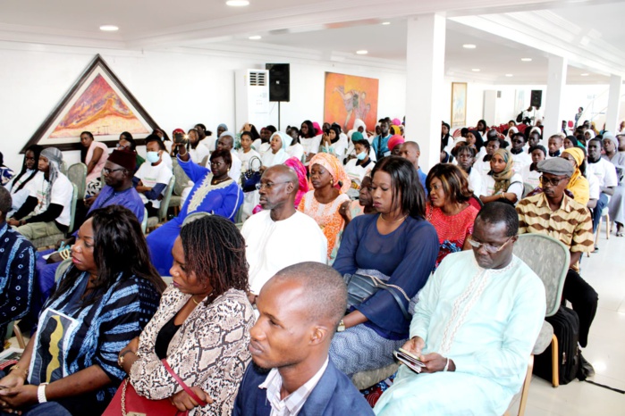 Revivez en images la 5e Edition du Gingembre Littéraire du Sénégal sur " Le Vivre Ensemble" Revivez en images la 5e Edition du Gingembre Littéraire du Sénégal sur " Le Vivre Ensemble"
