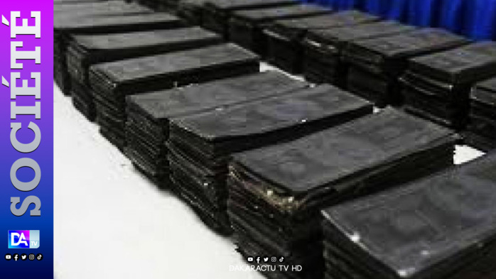 Affaire des 2 milliards en billets noires : Les faussaires sont passés à quatre individus dont le fils d’un marabout… Affaire des 2 milliards en billets noires : Les faussaires sont passés à quatre individus dont le fils d’un marabout…