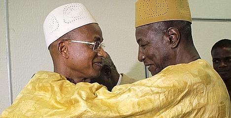 Guinée : le président Alpha Condé invite en audience son principal opposant Cellou Dalein Diallo
