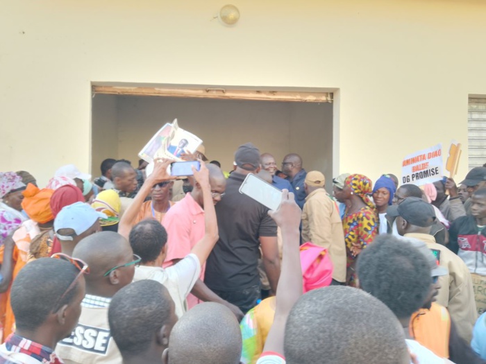 KOLDA : Le PM Amadou Ba visite le complexe commercial de Diaobé-Kabendou... KOLDA : Le PM Amadou Ba visite le complexe commercial de Diaobé-Kabendou...