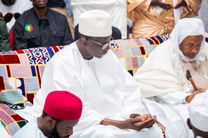 Mbour: Le PM Amadou Bâ a pris part à la 17e édition de la Ziarra de Thierno Mouhamadoul Mansour BARRO Mbour: Le PM Amadou Bâ a pris part à la 17e édition de la Ziarra de Thierno Mouhamadoul Mansour BARRO