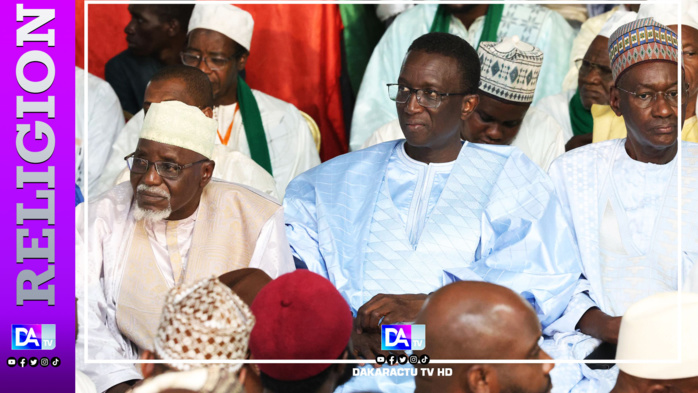 Cérémonie de clôture de la 44 ème édition Ziarra Omarienne :Le PM Amadou Bâ sollicite auprès du Khalife, des prières pour un Sénégal de paix et de stabilité Cérémonie de clôture de la 44 ème édition Ziarra Omarienne :Le PM Amadou Bâ sollicite auprès du Khalife, des prières pour un Sénégal de paix et de stabilité