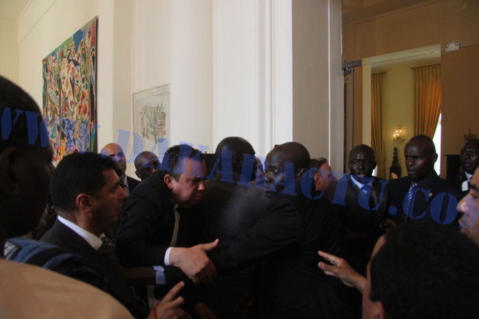 Réception du roi du Maroc au Palais présidentiel : incident entre les gardes rapprochées sénégalaises et celles marocaines