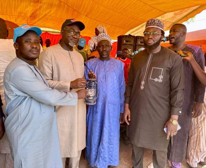 Accès universel à l'électricité : le DG de la Senelec met en service 16 villages dans la commune de Dabaly et 2 dans la commune de Kaymor Accès universel à l'électricité : le DG de la Senelec met en service 16 villages dans la commune de Dabaly et 2 dans la commune de Kaymor