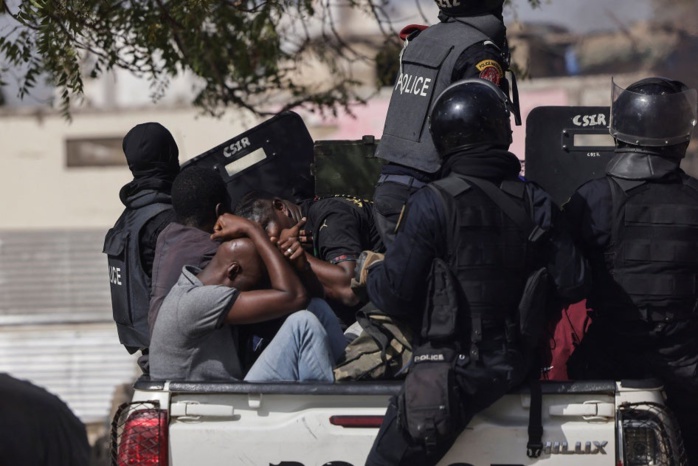 Sénégal/ Vague de répression: Human Rights Watch plaide pour l'ouverture d'une enquête "indépendante" sur les violences Sénégal/ Vague de répression: Human Rights Watch plaide pour l'ouverture d'une enquête "indépendante" sur les violences