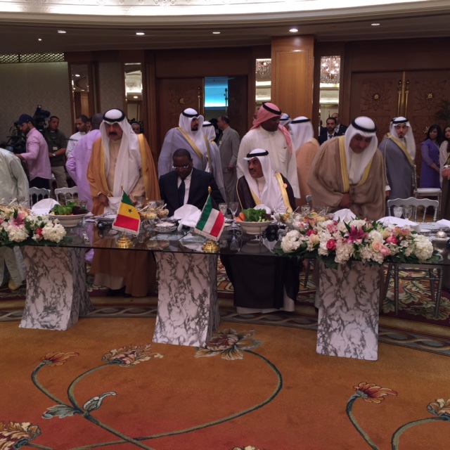 Ministre koweïtien des Affaires étrangères, Son Altesse Cheikh Sabah Al Khaled Al Ahmad Al Sabah offre un déjeuner à Mankeur Ndiaye