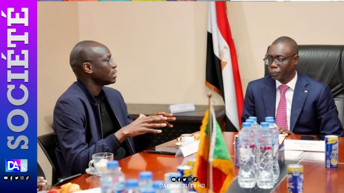 Caire : Abdoulaye Dièye et une délégation de l'AIBD SA, reçus par l'ambassadeur du Sénégal en Égypte Caire : Abdoulaye Dièye et une délégation de l'AIBD SA, reçus par l'ambassadeur du Sénégal en Égypte