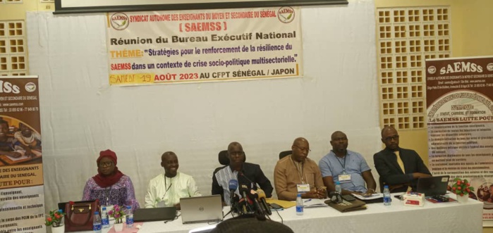 Éducation et Enseignement supérieur : Le Saems dénonce le regroupement des deux ministères Éducation et Enseignement supérieur : Le Saems dénonce le regroupement des deux ministères