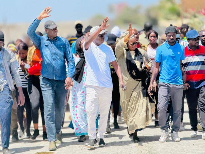 Campagne électorale à Mbao: Abdou Karim Sall déroule sa caravane et prédit la victoire de Amadou Bâ au 1er tour Campagne électorale à Mbao: Abdou Karim Sall déroule sa caravane et prédit la victoire de Amadou Bâ au 1er tour