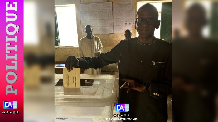 Pata(Médina Yoro Foula) : Chérif Baldé après son vote appelle au respect des résultats... Pata(Médina Yoro Foula) : Chérif Baldé après son vote appelle au respect des résultats...