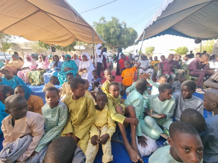 Thiès / Korité 2024 : Mamadou Thiam dit le "Médiateur" habille 250 élèves coraniques, des Serigne Daara... Thiès / Korité 2024 : Mamadou Thiam dit le "Médiateur" habille 250 élèves coraniques, des Serigne Daara...
