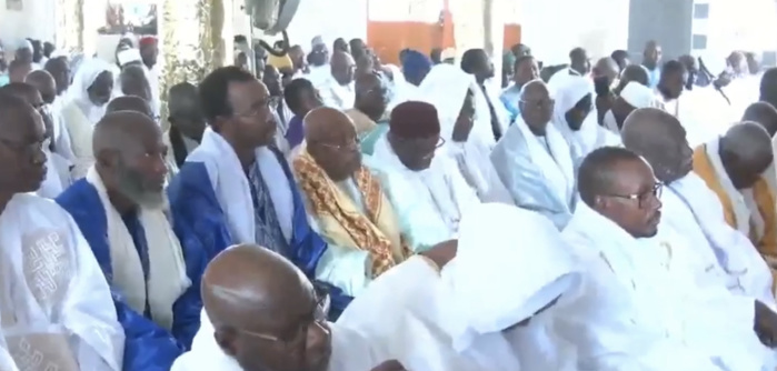Aid El Fitr à Touba / Serigne Mountakha Mbacké absent de l’esplanade de la grande mosquée… Les raisons non dévoilées…. son discours transmis par l’imam Aid El Fitr à Touba / Serigne Mountakha Mbacké absent de l’esplanade de la grande mosquée… Les raisons non dévoilées…. son discours transmis par l’imam