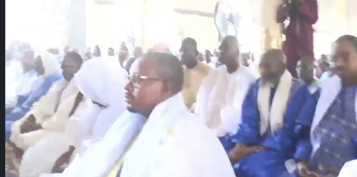Aid El Fitr à Touba / Serigne Mountakha Mbacké absent de l’esplanade de la grande mosquée… Les raisons non dévoilées…. son discours transmis par l’imam Aid El Fitr à Touba / Serigne Mountakha Mbacké absent de l’esplanade de la grande mosquée… Les raisons non dévoilées…. son discours transmis par l’imam