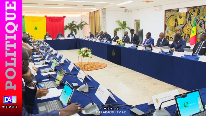 Evaluation des politiques et programmes Publics: Le Bureau d'Intelligence et de Prospective Économique (BIPE) mis en place à la Présidence Evaluation des politiques et programmes Publics: Le Bureau d'Intelligence et de Prospective Économique (BIPE) mis en place à la Présidence