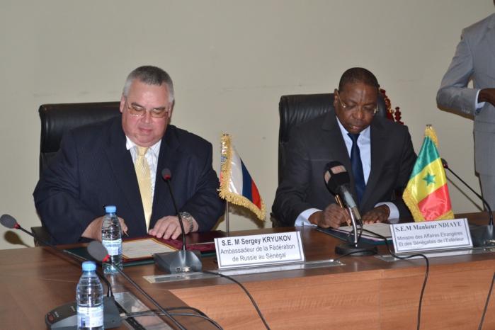 Dakar signe un accord d'exemption de visas avec Moscou