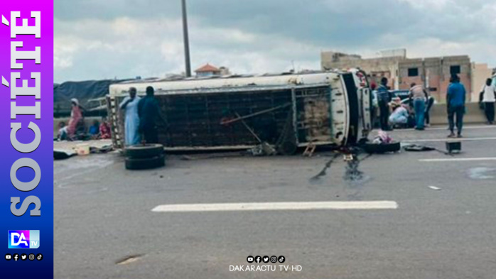 Diamniadio : Un car Ndiaga Ndiaye s’est renversé entraînant plusieurs blessés Diamniadio : Un car Ndiaga Ndiaye s’est renversé entraînant plusieurs blessés