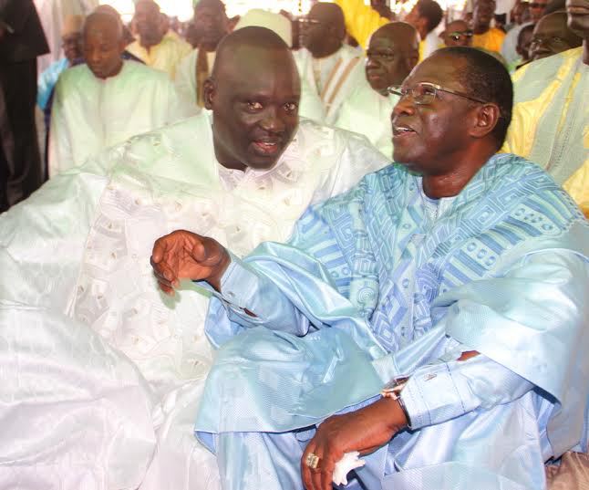Aïd El Fitr : Le patron de Dangote Sénégal, Serigne Aramine Mbacké, en compagnie de Pape Diop, le leader de "Bokk Gis Gis",  à la mosquée Mazalikoul Jinnan