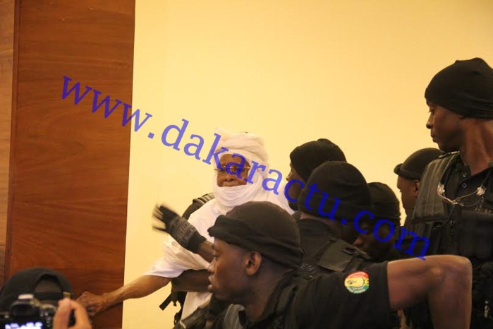 Premier incident d’audience : Ses avocats absents, Habré récuse Ciré Clédor Ly, ses souteneurs évacués