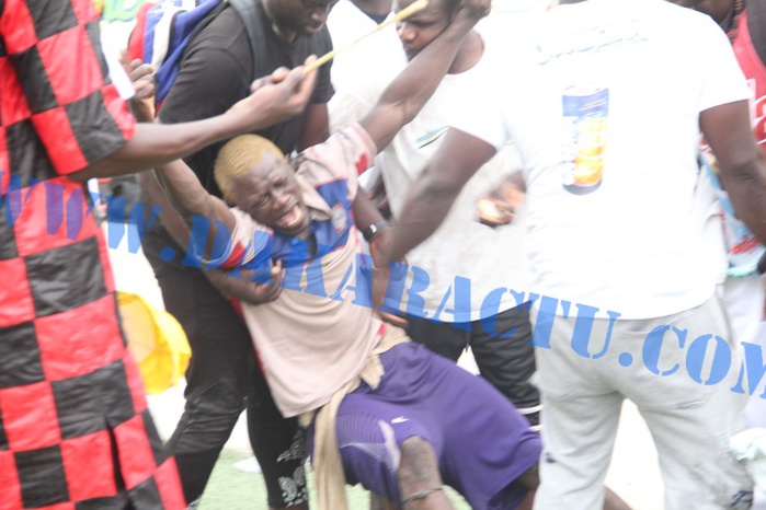 STADE DEMBA DIOP : Les temps forts du combat Bombardier/Modou Lô STADE DEMBA DIOP : Les temps forts du combat Bombardier/Modou Lô