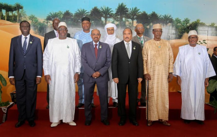 Macky aux côtés de Béchir, un mois après le mandat d'arrêt de Sidiki Kaba : Le Président Sénégalais sans doute mal à l’aise !