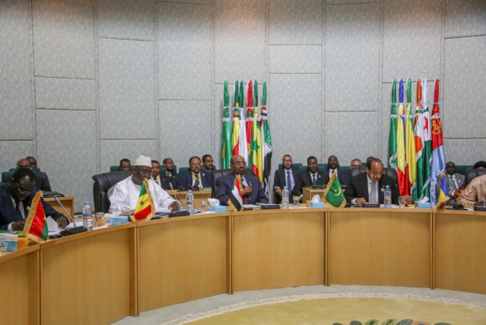 Macky aux côtés de Béchir, un mois après le mandat d'arrêt de Sidiki Kaba : Le Président Sénégalais sans doute mal à l’aise !