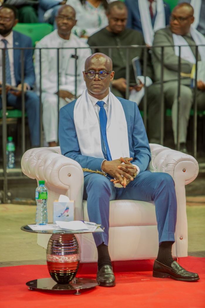 Cérémonie de graduation à l’UCAO : Thierno Alassane Sall honoré ! Cérémonie de graduation à l’UCAO : Thierno Alassane Sall honoré !