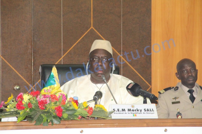Macky Sall lors de la conférence sur Islam et Paix : « Il n’y a pas de dialogue possible avec les terroristes…Nous ferons l’Islam sous aucune forme de pression » Macky Sall lors de la conférence sur Islam et Paix : « Il n’y a pas de dialogue possible avec les terroristes…Nous ferons l’Islam sous aucune forme de pression »