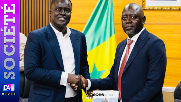 Passation de service à Sénégal Numérique SA : Cheikh Bakhoum tire son bilan et passe le témoin à Isidore Diouf. Passation de service à Sénégal Numérique SA : Cheikh Bakhoum tire son bilan et passe le témoin à Isidore Diouf.