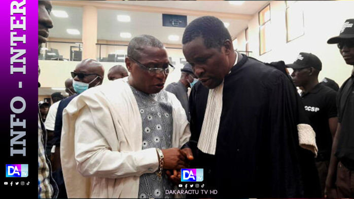 Massacre de 2009 en Guinée: la défense de Dadis Camara plaide l'acquittement Massacre de 2009 en Guinée: la défense de Dadis Camara plaide l'acquittement