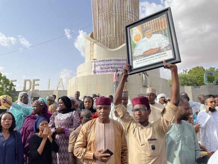 Niger: les avocats de Bazoum redemandent à la Cedeao en sommet d'exiger sa libération Niger: les avocats de Bazoum redemandent à la Cedeao en sommet d'exiger sa libération
