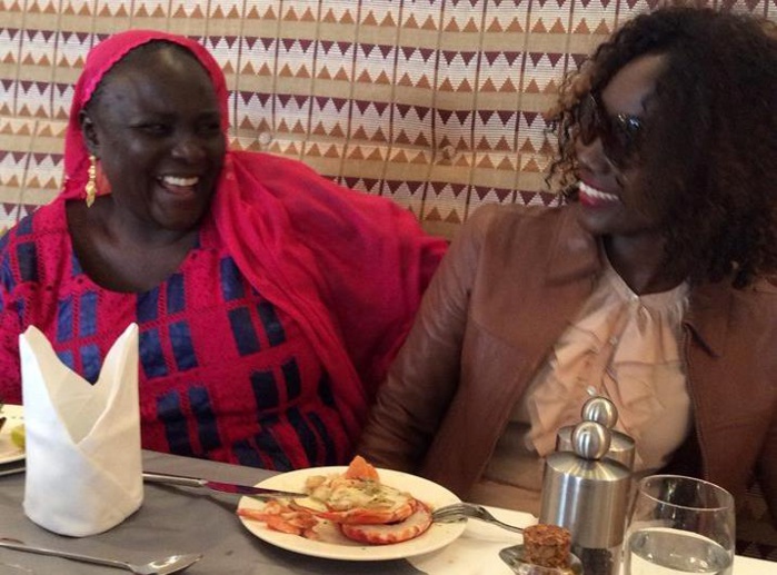 Coumba Gawlo Seck : En toute intimité avec sa maman Coumba Gawlo Seck : En toute intimité avec sa maman