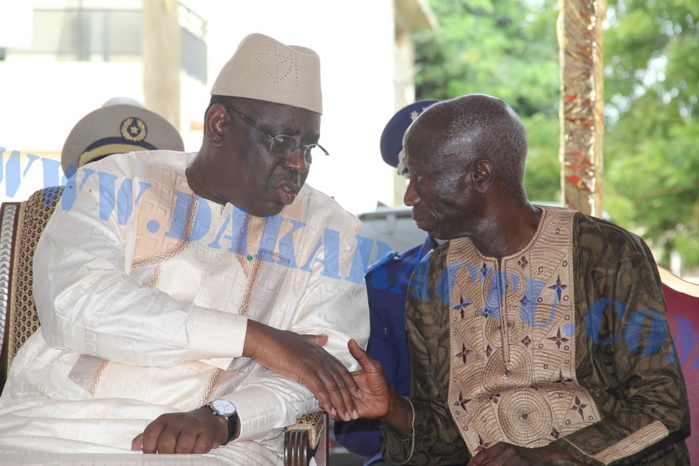 Macky Sall à la famille de Doudou N'diaye Coumba Rose : « Nous n’allons pas étaler ici ce que nous allons faire pour Doudou N'diaye Rose. Nous sommes dans un pays où le mauvais sort et le mauvais œil sont préjudiciables à toute ambition! » images Macky Sall à la famille de Doudou N'diaye Coumba Rose : « Nous n’allons pas étaler ici ce que nous allons faire pour Doudou N'diaye Rose. Nous sommes dans un pays où le mauvais sort et le mauvais œil sont préjudiciables à toute ambition! » images