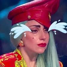 Pauvre Lady Gaga, elle n'arrête pas de pleurer !