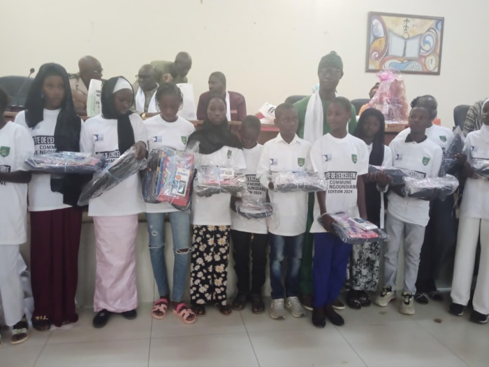 Journée de l'excellence à Ngoundiane ( images). Journée de l'excellence à Ngoundiane ( images).